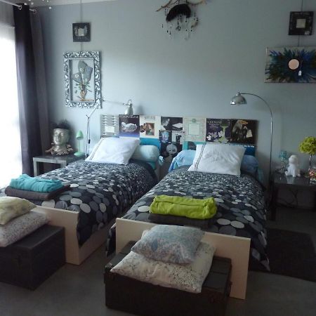 Bed and Breakfast Loft Atypique Villeneuve-de-Rivière Exterior foto